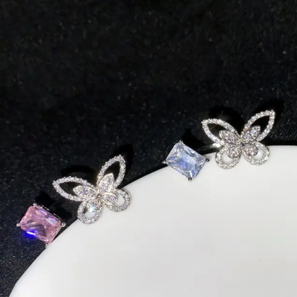 Ring - Picture 5 of 6